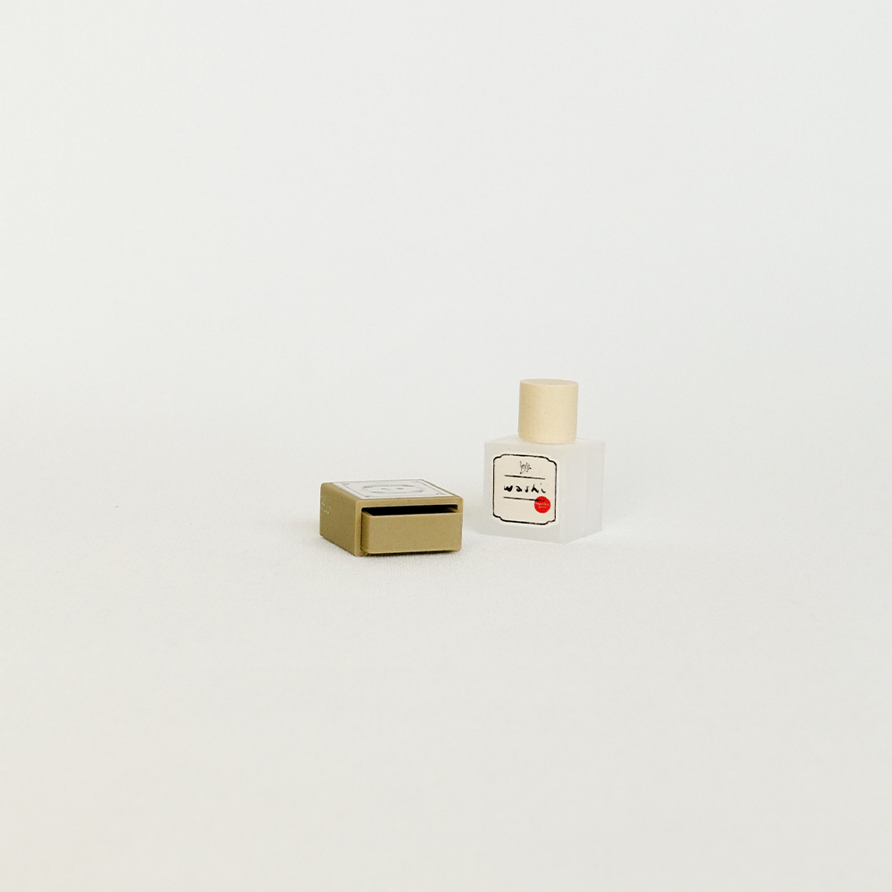 Liquid Aura and Rediscovery Kit Figurine
